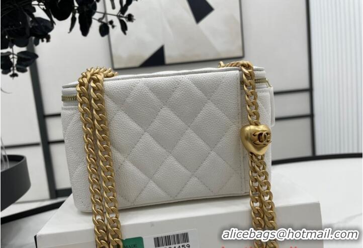 Buy Inexpensive Chanel CLUTCH WITH CHAIN A68130 White