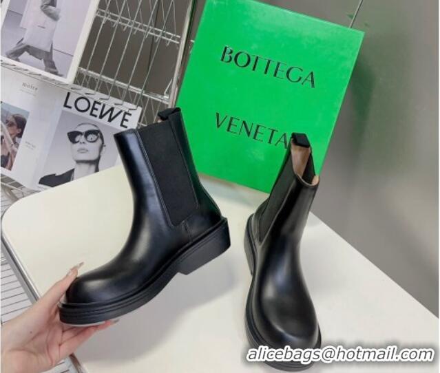 Pretty Style Bottega Veneta Lug Ankle Boots in Calf Leather Black 926013