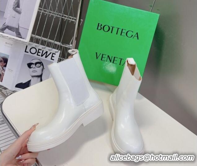 Best Product Bottega Veneta Lug Ankle Boots in Shiny Leather White 926015