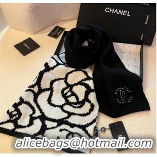 Famous Brand Chanel Camellia Bloom Knit Scarf 35x180cm 1123 White/Black 2023