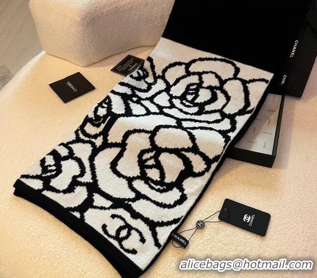 Famous Brand Chanel Camellia Bloom Knit Scarf 35x180cm 1123 White/Black 2023