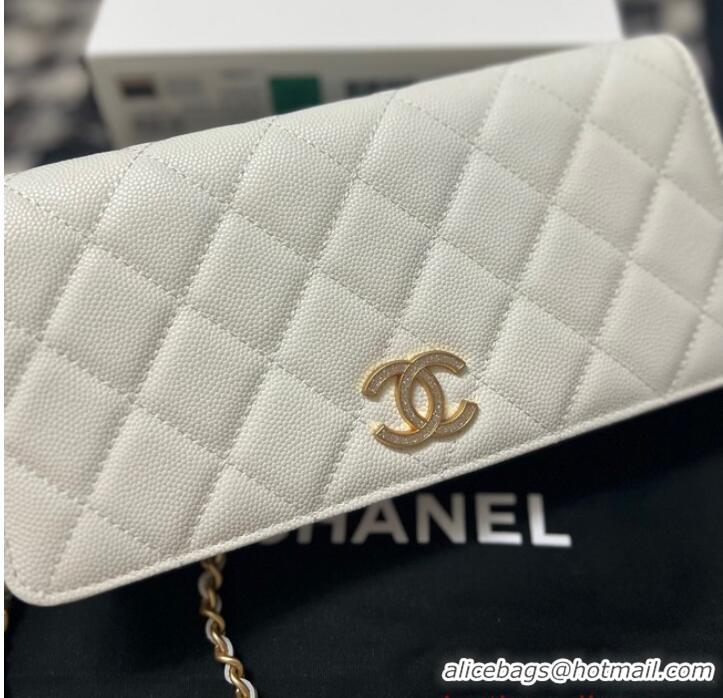 Inexpensive Chanel CLUTCH WITH CHAIN Gold-Tone Metal AP3499 White