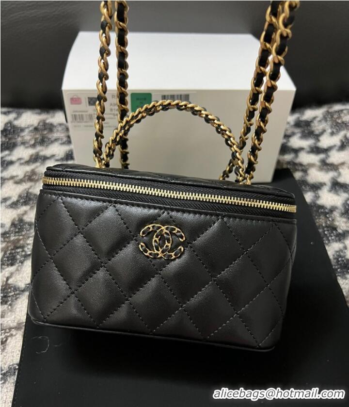 New Design CHANEL CLUTCH WITH CHAIN AP3747 black