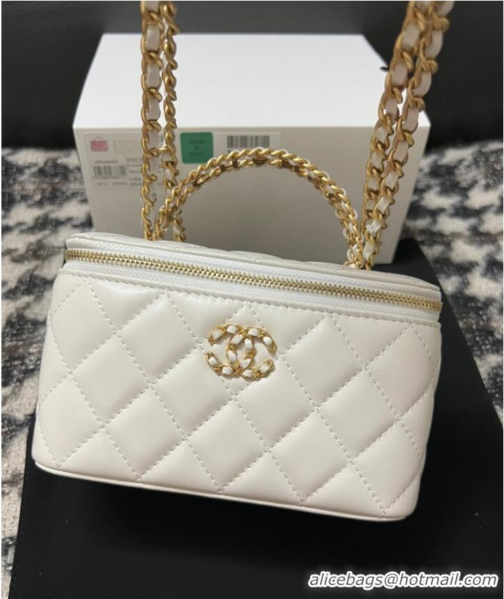 Famous Brand CHANEL CLUTCH WITH CHAIN AP3747 white