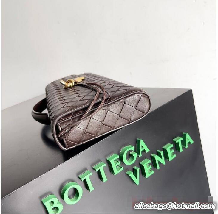 Luxurious Bottega Veneta Long Clutch Andiamo With Handle 741511 Fondant