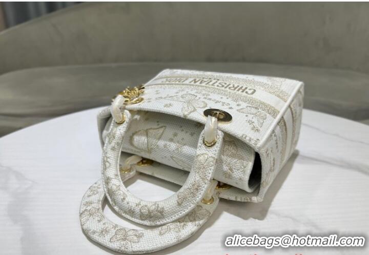 Shop Grade MEDIUM Dior LADY D-LITE BAG Gold-Tone and White Butterfly Zodiac Embroidery M0565OE