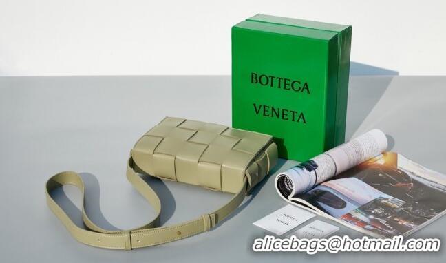 New Style Bottega Veneta Cassette Crossbody Bag in Intrecciato Leather 578004 Travetine Green 2023