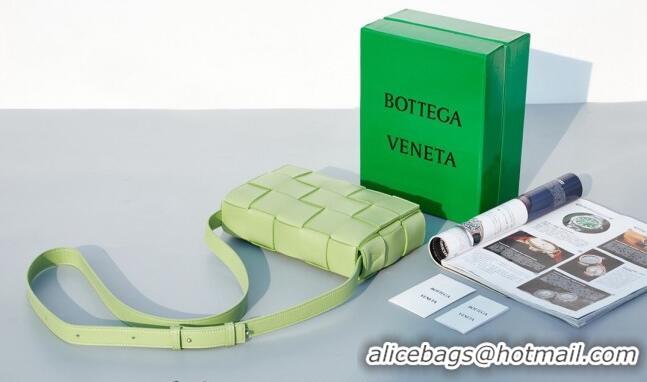 Best Price Bottega Veneta Cassette Crossbody Bag in Intrecciato Leather 578004 Green 2023