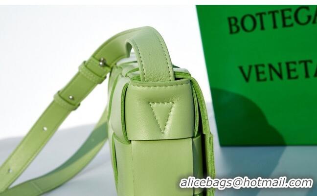 Best Price Bottega Veneta Cassette Crossbody Bag in Intrecciato Leather 578004 Green 2023