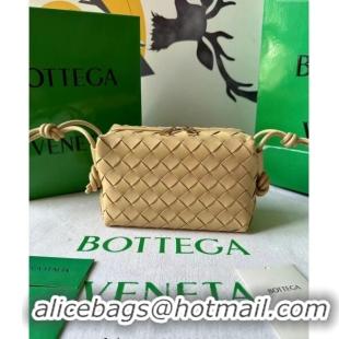 Famous Brand Bottega Veneta Mini Loop Camera Bag in Intrecciato Leather 723547 Porridge Yellow 2023