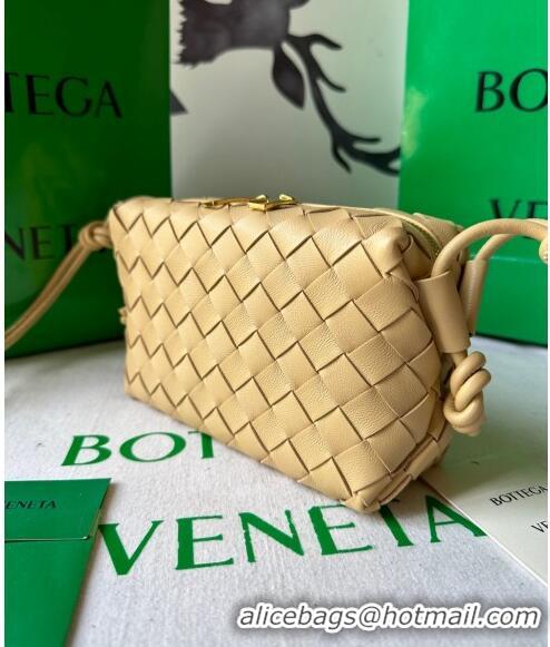 Famous Brand Bottega Veneta Mini Loop Camera Bag in Intrecciato Leather 723547 Porridge Yellow 2023