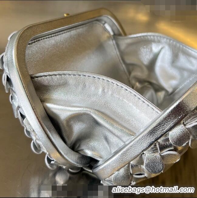 Low Cost Bottega Veneta Knot Clutch Bag in Intrecciato Lamina Leather 717622 Silver1/Gold 2023