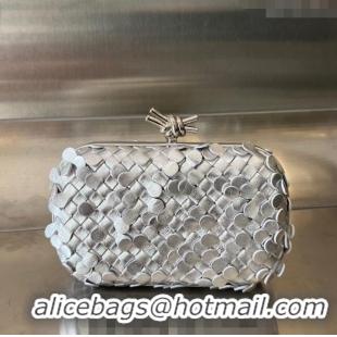 Super Quality Bottega Veneta Knot Clutch Bag in Intrecciato Lamina Leather 717622 All Silver 2023