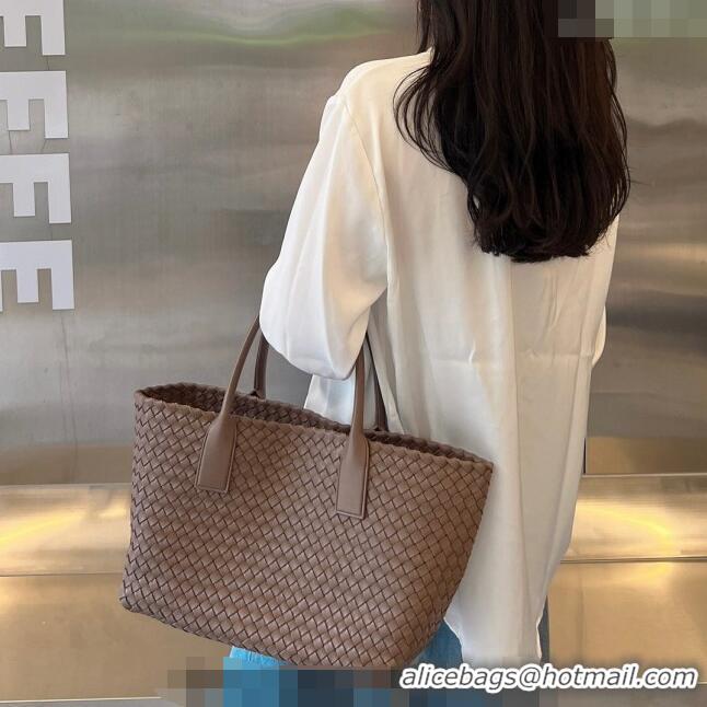 Inexpensive Bottega Veneta Medium Cabat Tote Bag in Intrecciato Leather 608810 Khaki 2023