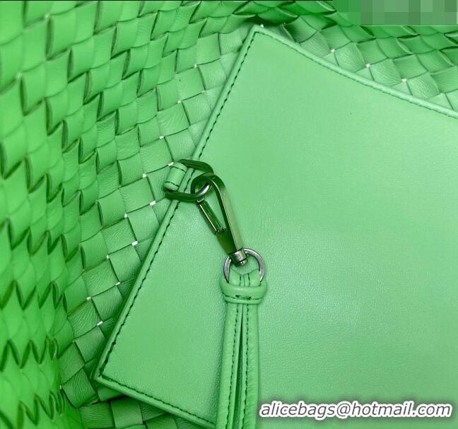 Super Quality Bottega Veneta Medium Cabat Tote Bag in Intrecciato Leather 608810 Lemond Green 2023