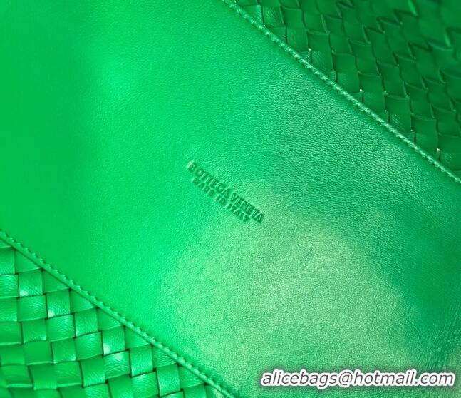 Affordable Price Bottega Veneta Medium Cabat Tote Bag in Intrecciato Leather 608810 Parakeet Green 2023