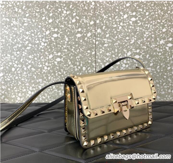 Promotional VALENTINO GARAVANI ROCKSTUD23 Small calfskin bag ZS098 Champagne