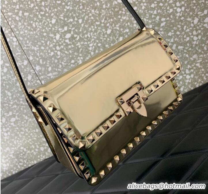 Most Popular VALENTINO GARAVANI ROCKSTUD23 calfskin bag AZS098 Champagne