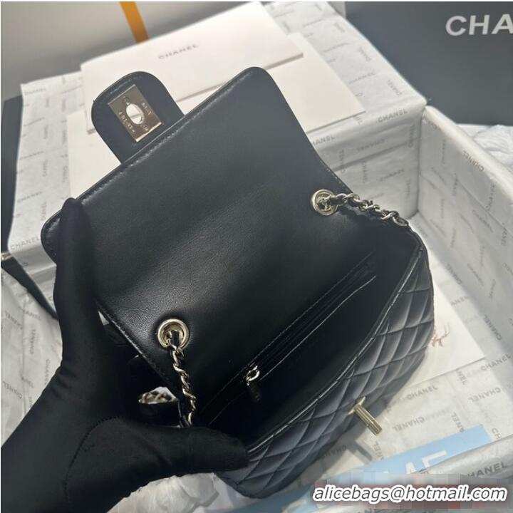 Famous Brand Chanel CLUTCH WITH CHAIN A23P BLACK