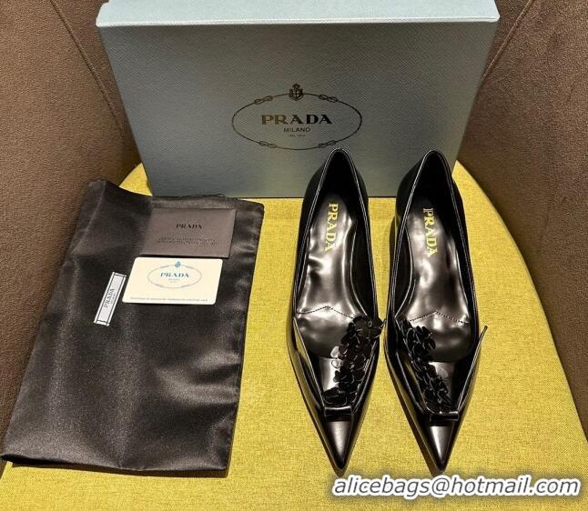 Sumptuous Prada Brushed leather pumps 4.5cm with floral appliques Black 202045