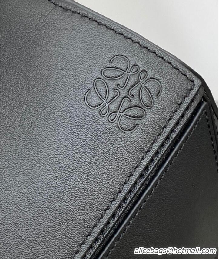 Famous Brand Loewe Small Classic Leather Puzzle Fanny Pack 02963 Black