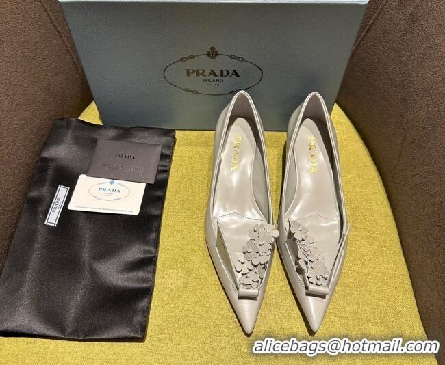 Durable Prada Brushed leather pumps 4.5cm with floral appliques Grey 202048