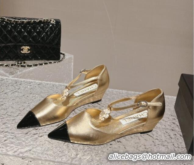 Discount Chanel Patent Leather Wedge Mary Janes Pumps with Bloom Gold 120018