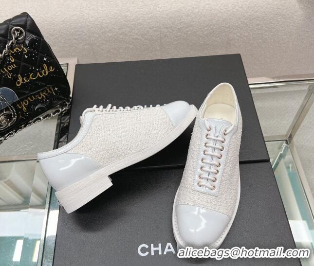 Luxurious Chanel Tweed & Patent Leather Lace-ups Shoes White 120035