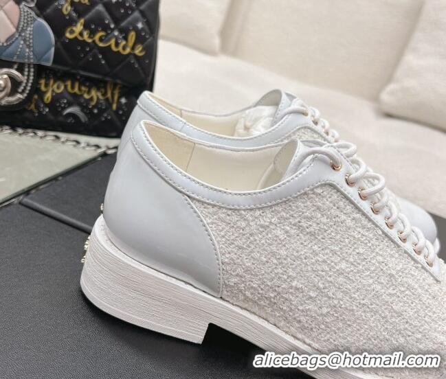 Luxurious Chanel Tweed & Patent Leather Lace-ups Shoes White 120035