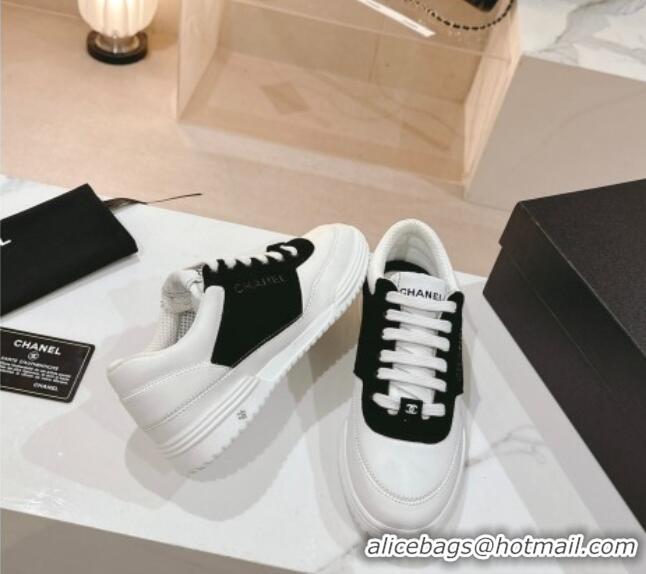 Grade Chanel White Leather and Suede Sneakers Black 120044