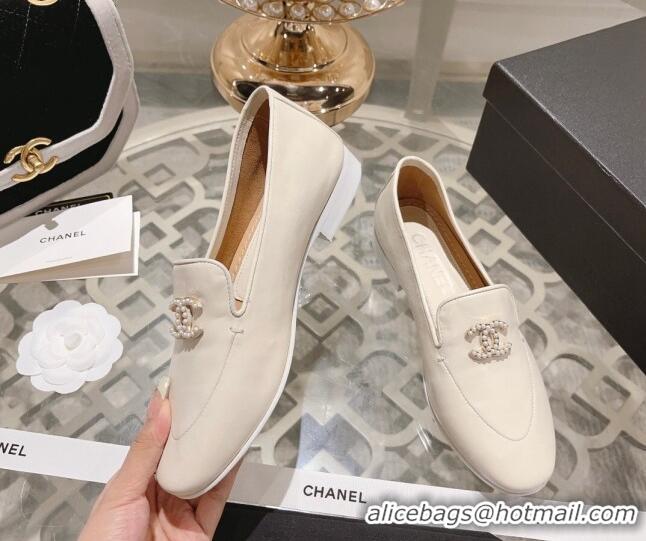 Stylish Chanel Lambskin Loafers with Pearls CC White 201034