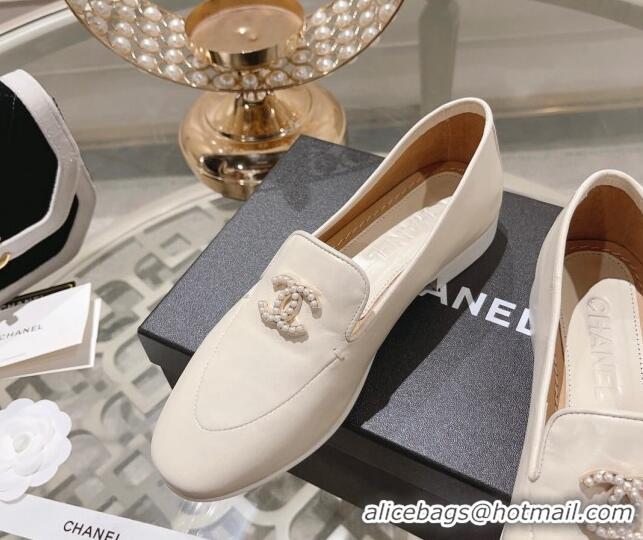 Stylish Chanel Lambskin Loafers with Pearls CC White 201034