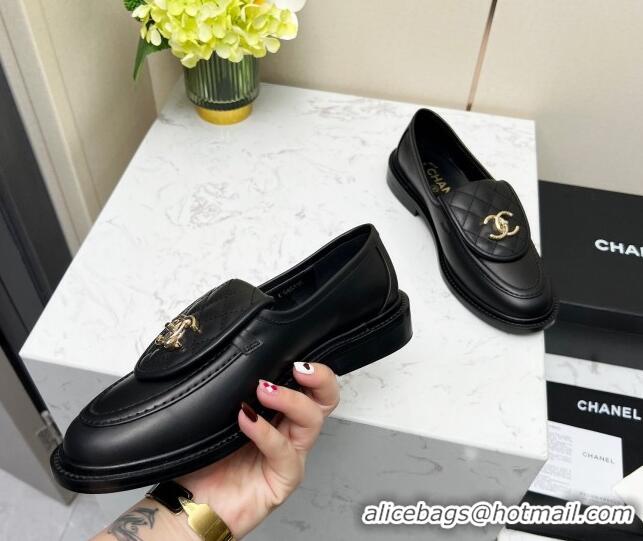 Luxurious Chanel Lambskin Loafers with CC Foldover G45474 Black/Gold 1201067