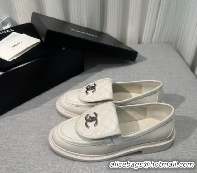 Affordable Price Chanel Lambskin Loafers with CC Foldover G45474 White/Silver 1201076