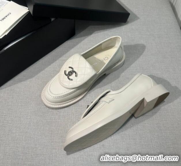 Affordable Price Chanel Lambskin Loafers with CC Foldover G45474 White/Silver 1201076