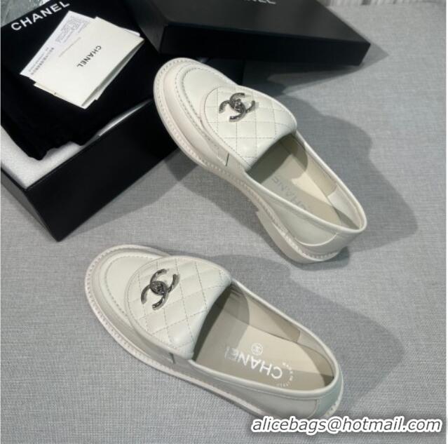 Affordable Price Chanel Lambskin Loafers with CC Foldover G45474 White/Silver 1201076