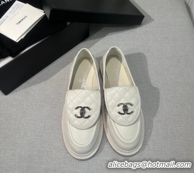 Affordable Price Chanel Lambskin Loafers with CC Foldover G45474 White/Silver 1201076