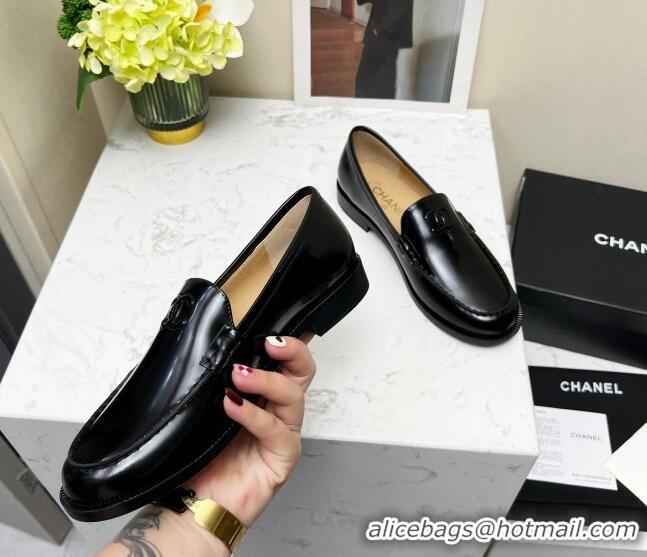 Stylish Chanel Patent Calfskin Loafers Black 201080