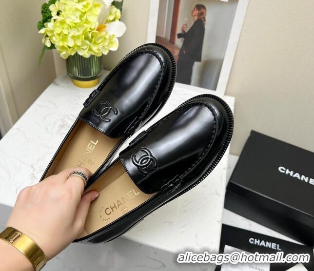 Stylish Chanel Patent Calfskin Loafers Black 201080