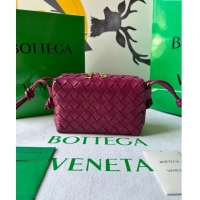 Luxurious Bottega Veneta Mini Loop Camera Bag in Intrecciato Leather 723547 Cinnabar Red 2023