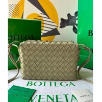 New Design Bottega Veneta Small Loop Camera Bag in Intrecciato Leather 736130 Travetine Green 2023