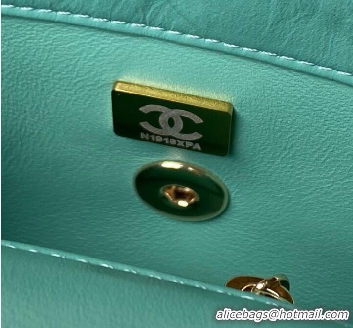 Well Crafted Chanel small flap bag with top handle AS4543 Green