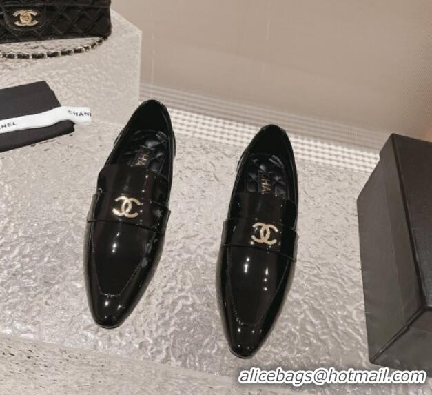 Pretty Style Chanel Patent Calfskin Pointed Loafers Black 1213047