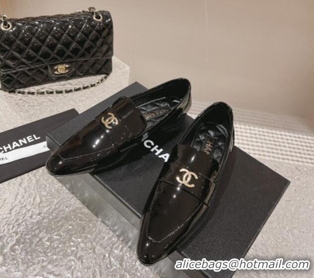 Pretty Style Chanel Patent Calfskin Pointed Loafers Black 1213047