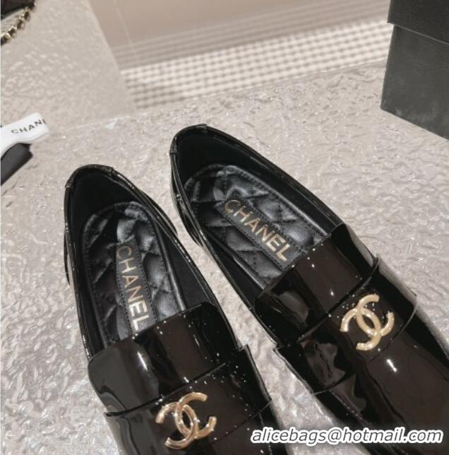 Pretty Style Chanel Patent Calfskin Pointed Loafers Black 1213047