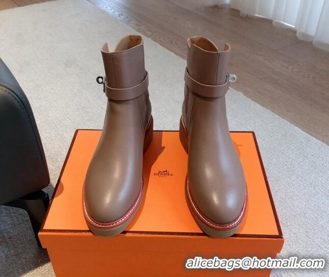 Grade Quality Hermes History Ankle Boots in Calfskin with Kelly Buckle Dark Beige 1215013