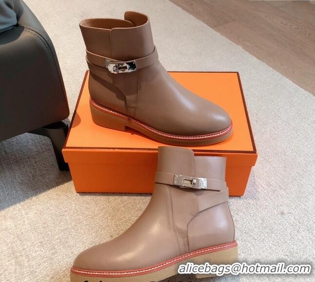 Grade Quality Hermes History Ankle Boots in Calfskin with Kelly Buckle Dark Beige 1215013