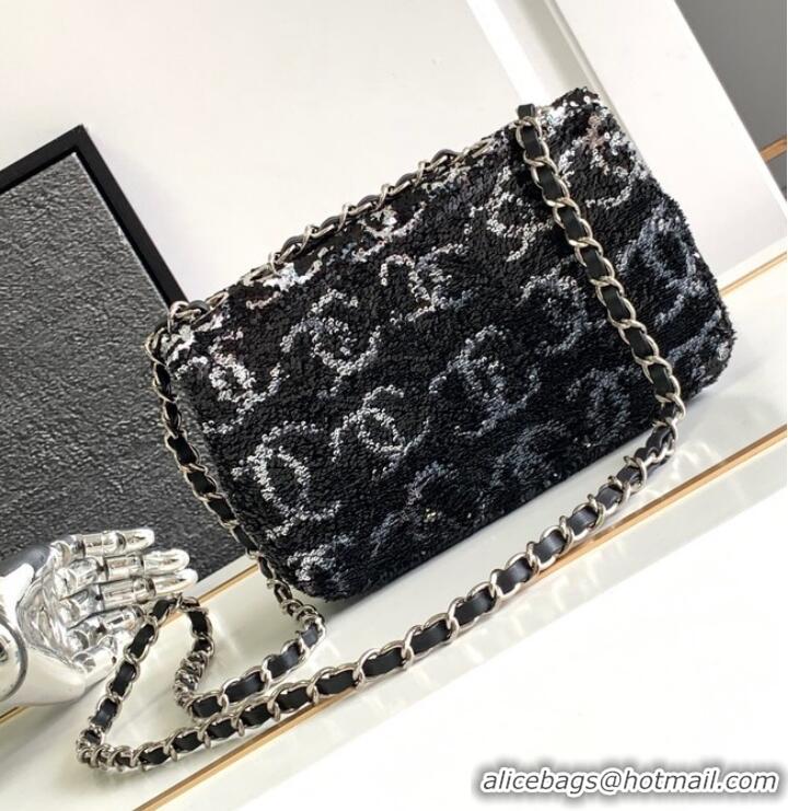 Famous Brand Chanel CLASSIC HANDBAG A01116 Black