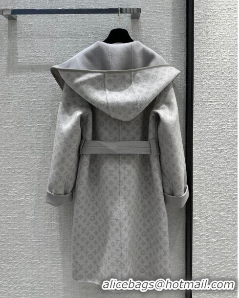 Most Popular Louis Vuitton FLIGHT MODE Reversible Signature Hooded Wrap Coat 1AC02P Grey 2023