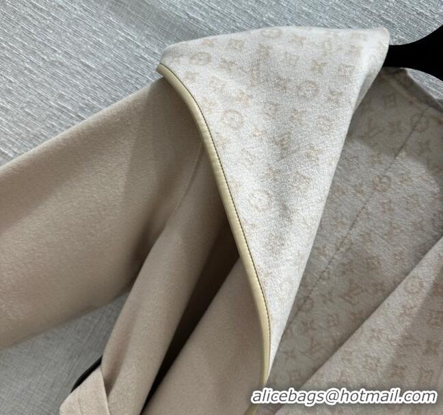 Buy Discount Louis Vuitton FLIGHT MODE Reversible Signature Hooded Wrap Coat 1AC02P Beige 2023